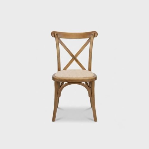Silla Crossback de madera de pino, ideal para eventos.