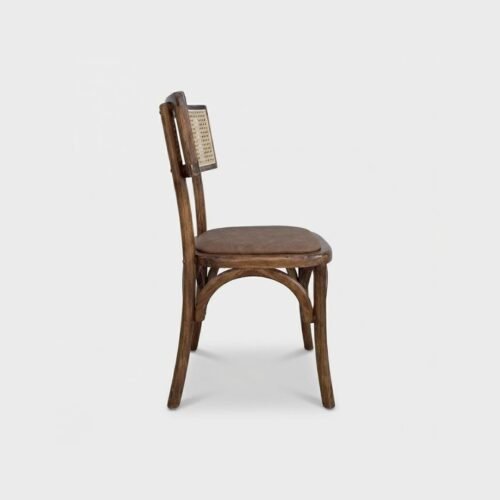 Silla Anya de madera de pino, ideal para eventos.