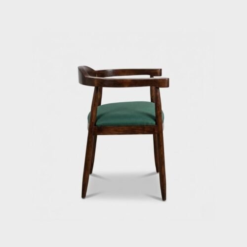 Silla Cheberry de madera de pino, ideal para restaurantes.