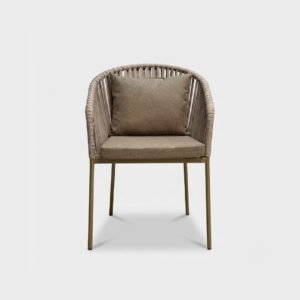 Silla Milo de metal (acero), ideal para restaurantes y terrazas.