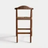 Banco Cheberry para barra, estructura de madera con asiento tejido con ratán o petatillo sintético.