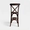Banco Crossback para barra, estructura de madera con asiento tapizado en tela o vinipiel.
