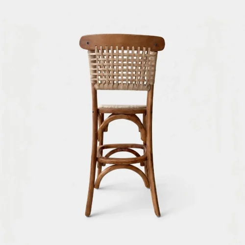Banco Tejeda para barra, estructura de madera con asiento tapizado en tela o vinipiel.