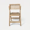 Silla Elia plegable de madera para eventos.