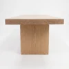 Mesa Maya de madera para eventos. Cubierta rectangular en madera de pino para 8 o 10 comensales. Base pata rectangular en madera de pino.