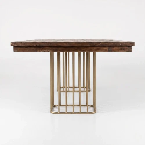 Mesa Mica de madera para eventos. Cubierta rectangular en madera de pino para 8 o 10 comensales.