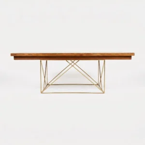 Mesa Organic para Eventos. Cubierta en madera de pino con base metálica en acero tubular. Ideal para bodas campestres, boho-chic.
