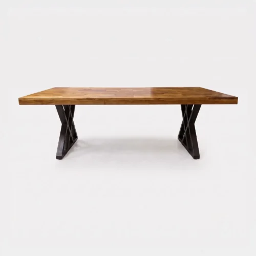 Mesa Rectangular de madera para evento, baso metálica doble x. Ideal para interiores.