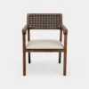 Silla Celine de madera de pino para eventos. Respaldo tejido con polipropileno y asiento tapizado con tela o vinipiel.