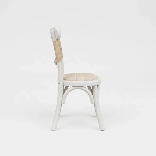 silla-tejeda-madera-infantil-respaldo-tejido-asiento-tapizado-02 Silla Tejeda Infantil de madera de pino para eventos y banquetes. Respaldo en tejido y con asiento tapizado.